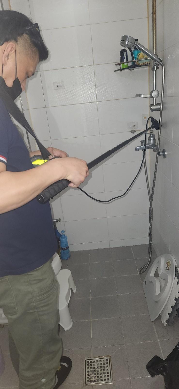 누수수리, 배수관 누수탐지, 누수종결 전문 서비스 제공.