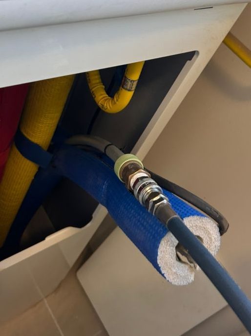 누수 수리 후 곰팡이 방지 처리 작업