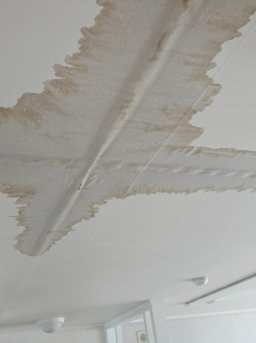 고양시 누수 아랫집 천장 피해 상태