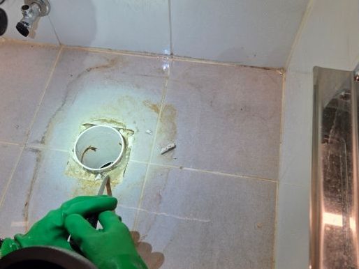 노후 배관 결함 지점 확인 및 제거