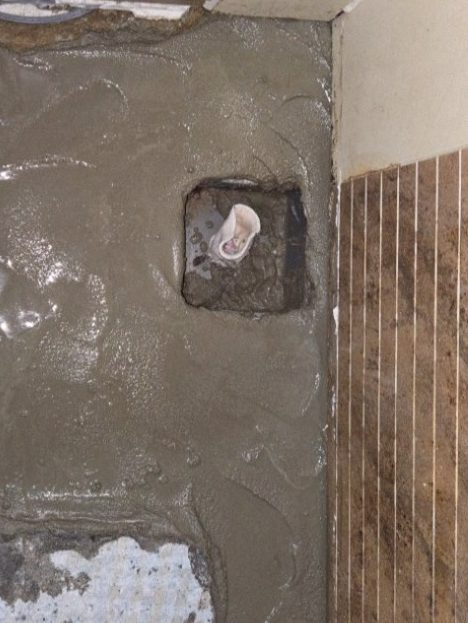 연수구 누수 복구 및 미장 작업 완료